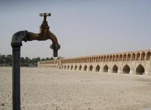 در پناه آب! در پناه آب!